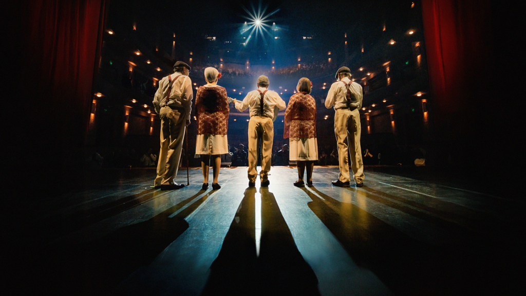 UN GRUPO DE ABUELITOS PROTAGONIZAN LA CAMPAÑA DE NAVIDAD MÁS EMOTIVA DEL AÑO EN COLOMBIA. EL GRAN ACTO